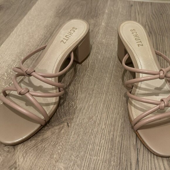 SCHUTZ Shoes - NEW Schutz Tan/Beige Princey Sandals